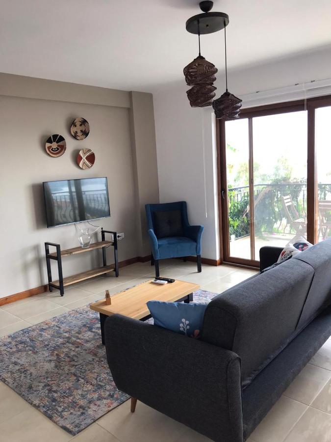 Kasinn Apart Beyaz Bagian luar foto