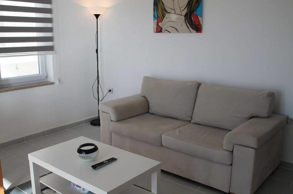Kasinn Apart Beyaz Bagian luar foto